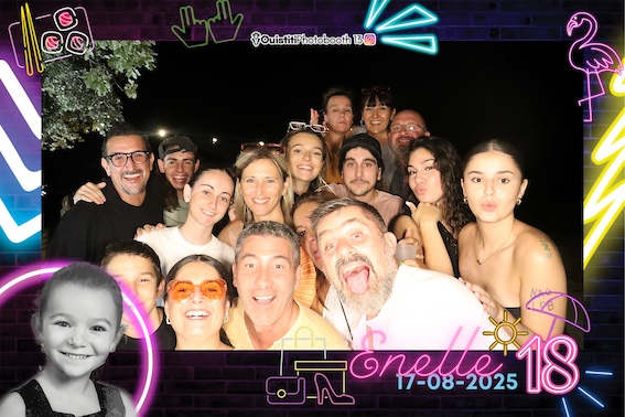 Protégé : Enelle 18 ans, photobooth à Peynier.