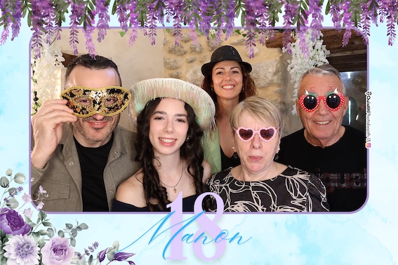 Protégé : Anniversaire de Manon, location de photobooth à Oppède.