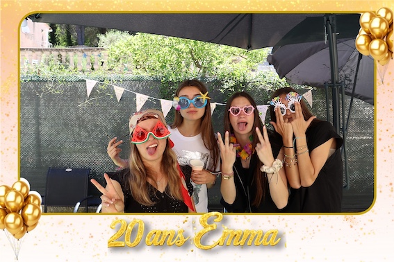 Protégé : Anniversaire d’Emma, location de photobooth à La Bouilladisse.