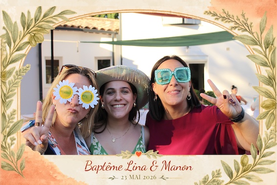Protégé : Baptême de Lina & Manon, location de photobooth à Trets.