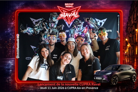 Protégé : Lancement du CUPRA Raval, location de photobooth à Touring Automobiles Aix.