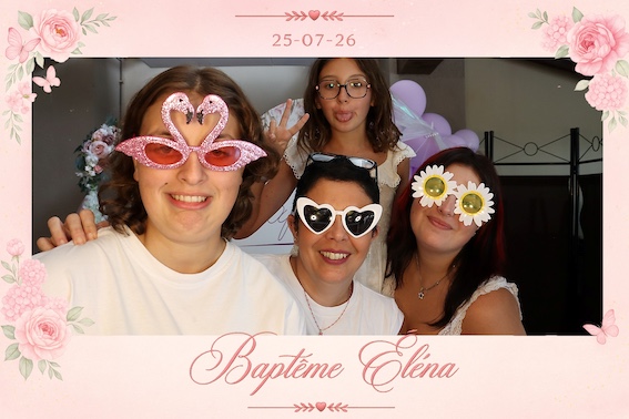 Protégé : Baptême d’Éléna, location de photobooth à Bouc Bel Air.