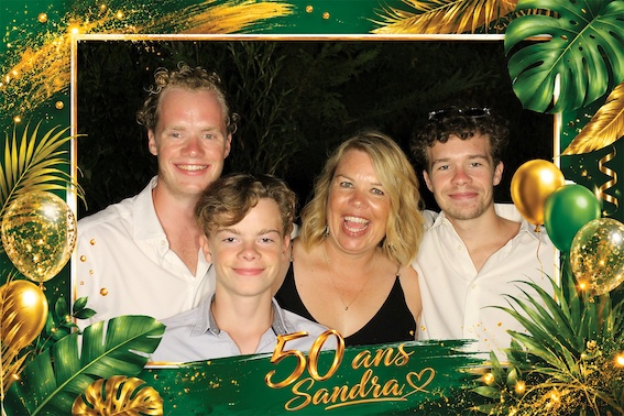 Protégé : 50 ans de Sandra, location de photobooth à Pélissanne.