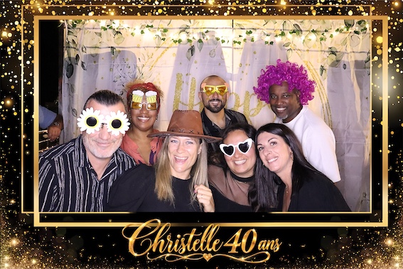 Protégé : 40 ans de Christelle, location de photobooth à Gémenos.